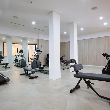 拉赫里亚时尚酒店 4* 卡门港