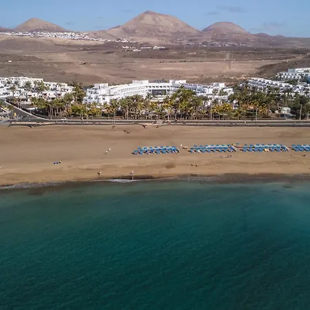 拉赫里亚时尚酒店