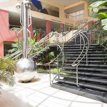 拉赫里亚时尚酒店 4* 卡门港