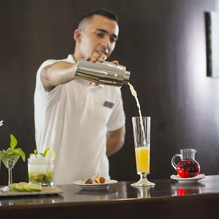 ヒポテルズ ラ ヘリア